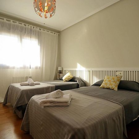 Apartamento , Wifi Y Garaje Cerca Del Centro Lejlighed Oviedo Eksteriør billede