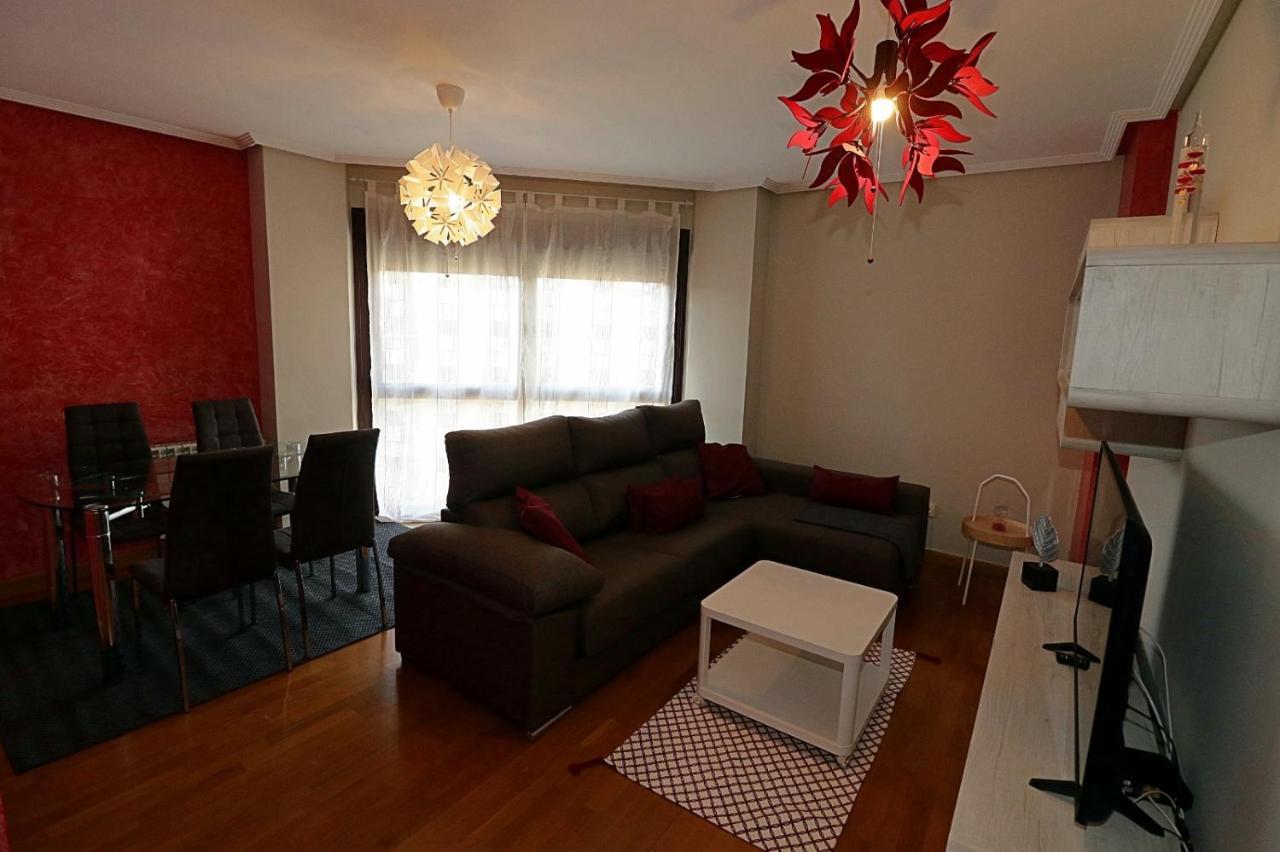 Apartamento , Wifi Y Garaje Cerca Del Centro Lejlighed Oviedo Eksteriør billede